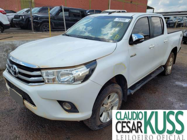 TOYOTA HILUX 2.8 17/17