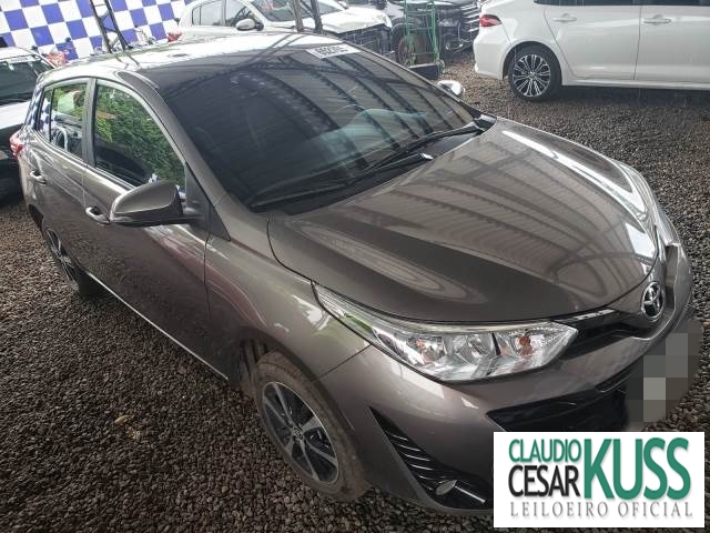 YARIS XS CONNECT CVT 1.5 16V DUAL VVT-I