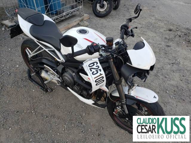 STREET TRIPLE 765 RS