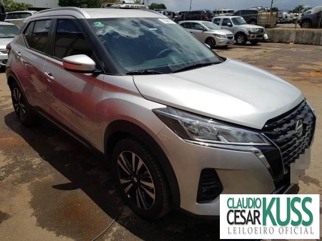 KICKS ADVANCE CVT 1.6 16V