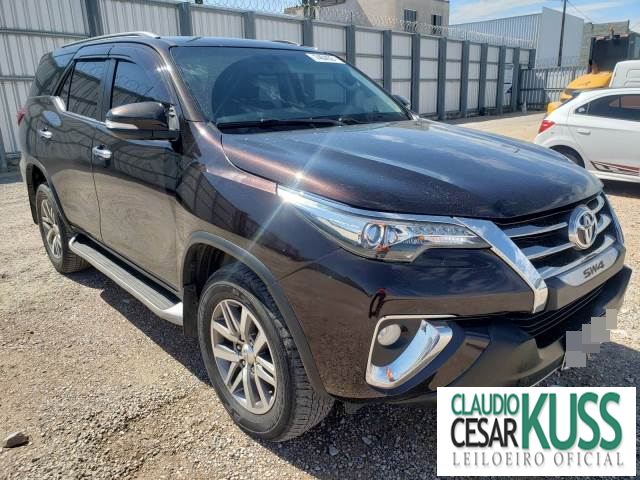 HILUX SW4 SRX 2.8 D-4D TURBO